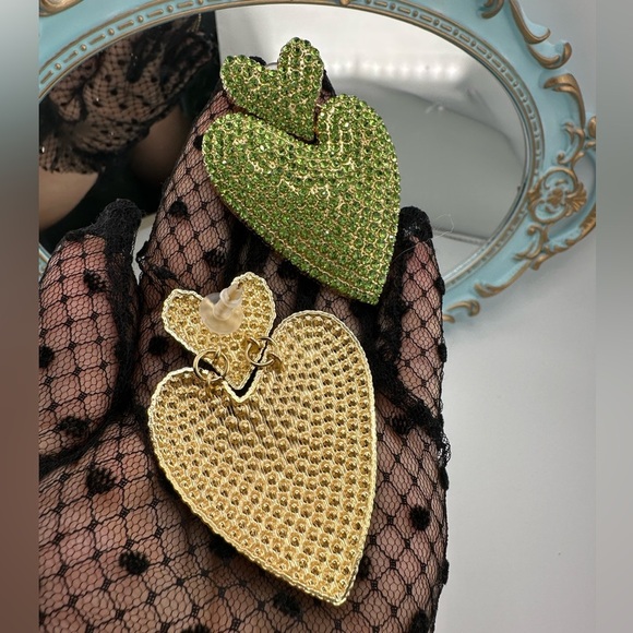 Anthropologie GREEN HEART CRYSTAL DROP EARRINGS - Picture 10 of 13